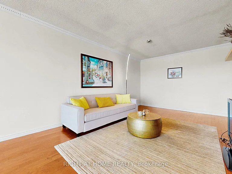 7805 Bayview Ave #1120 — Photo 11