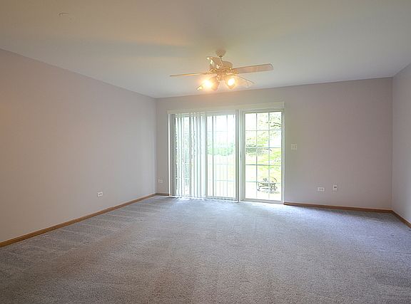 4th image of 1844 Grove Ave