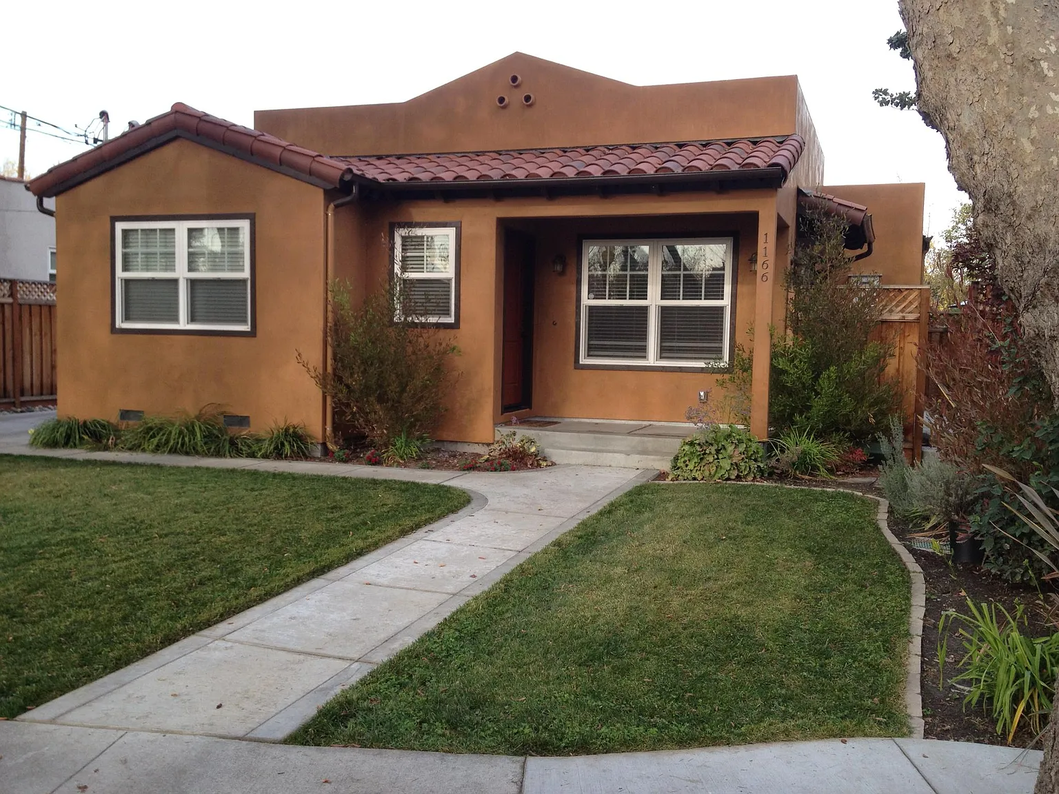 2 bed, 1000 sqft, $3,250 — Photo 2