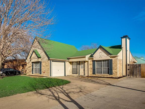 3rd image of 3929 Dogwood Ln