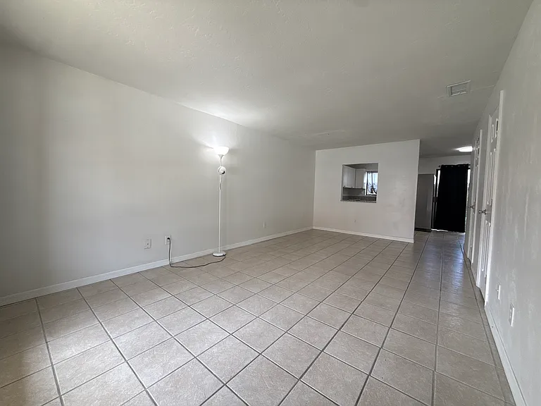 980 Canal View Blvd #B5 — Photo 5
