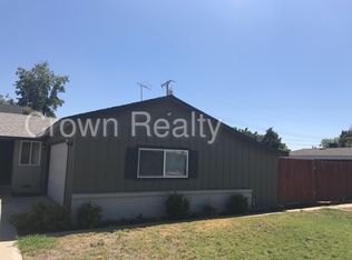 2481 E Sunset Ave, Tulare, CA