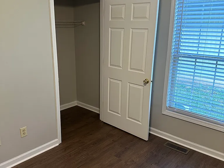 432 Russell St #A — Photo 10