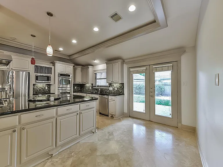 5238 Ariel St — Photo 4