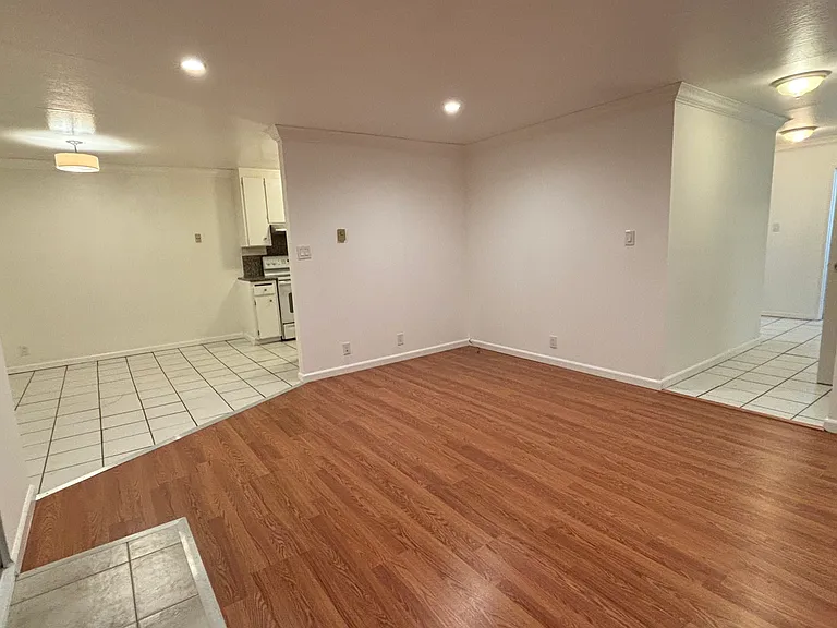 85 Kent Ct #21 — Photo 3