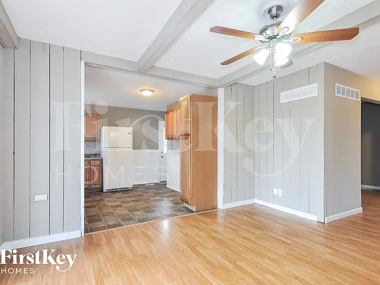 2064 Aristocrat Dr — Photo 5