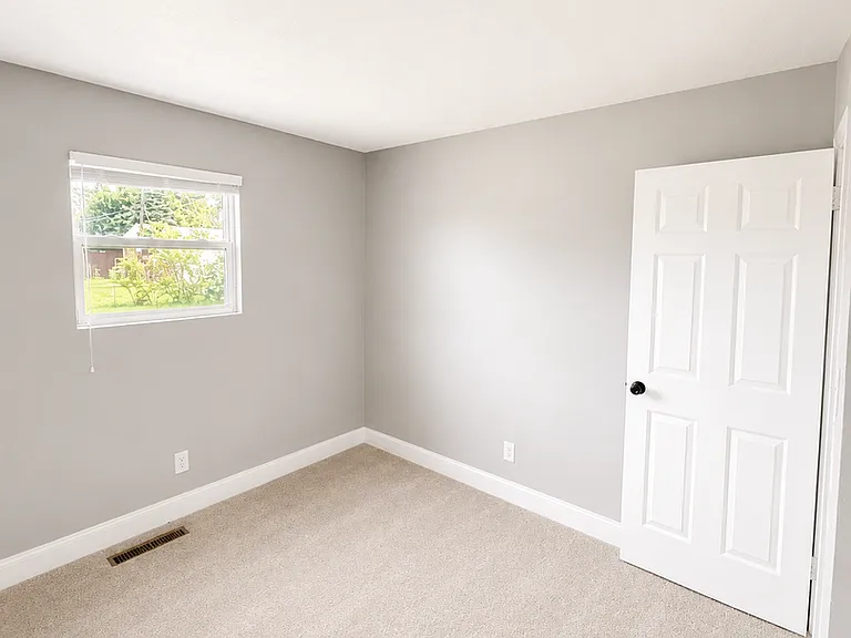 1386 Faber Ave — Photo 16