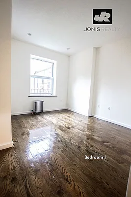 Rented by Jonis Realty | media 6