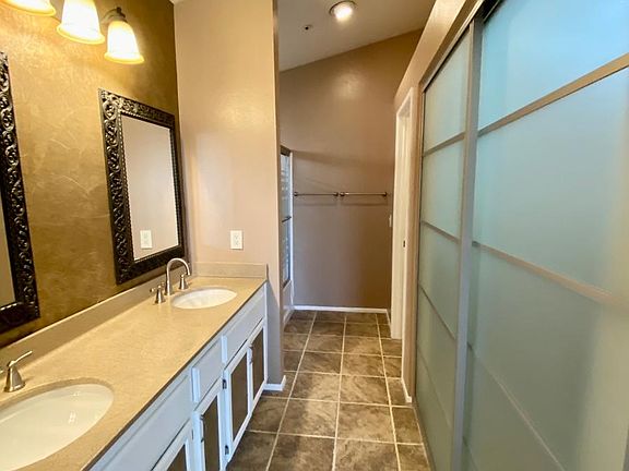 3rd image of 7634 Plumaria Dr