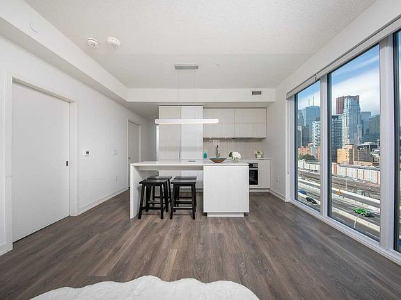5th image of 15 Lower Jarvis St #815
