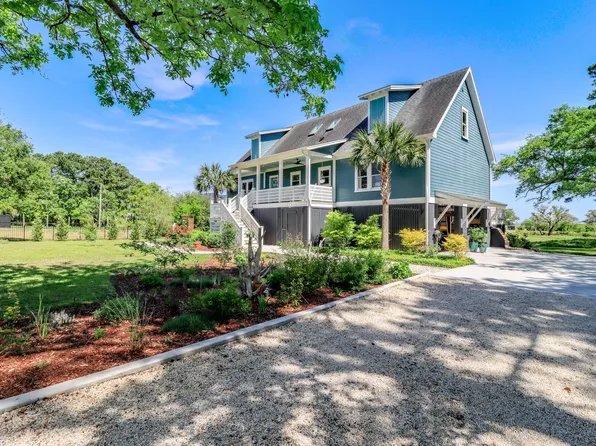 708 Donnelly Corner Dr, Awendaw, SC 29429