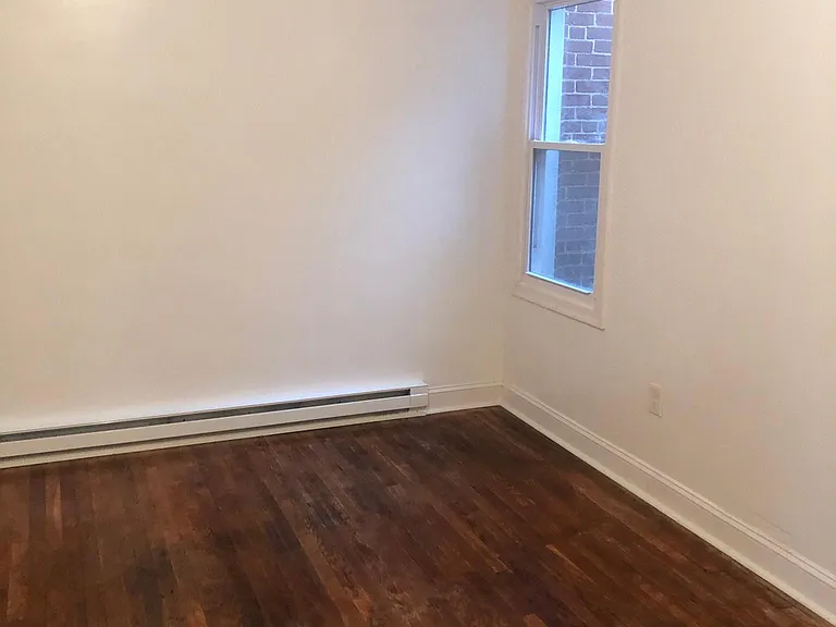 3115 W 10th St #2 — Photo 5
