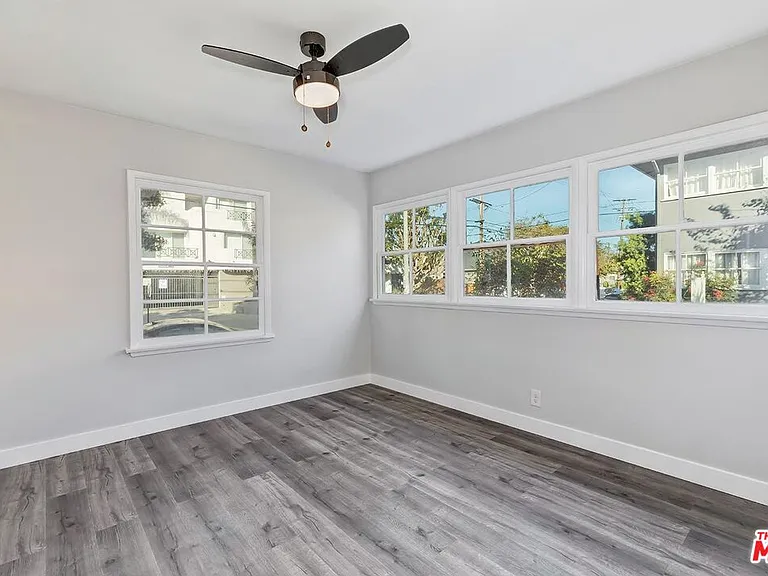 5022 Clinton St #C — Photo 11