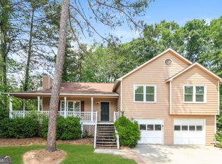 21 Willow Bend Dr, Hiram, GA 30141