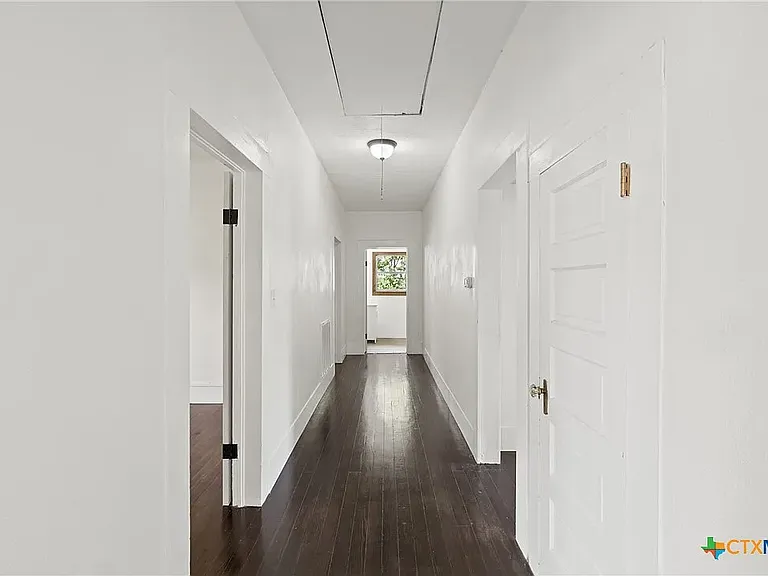 710 N Wall St — Photo 8