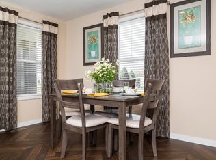 1132 Lakewood Rd, Elgin, IL 60123