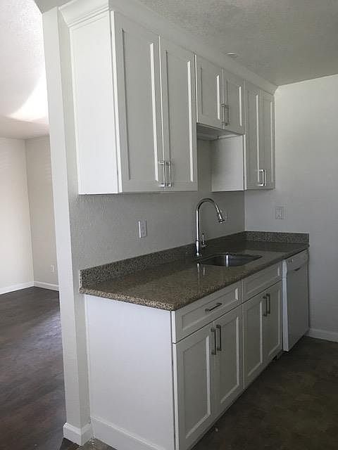 2nd image of 4196 Loveridge Rd APT 2