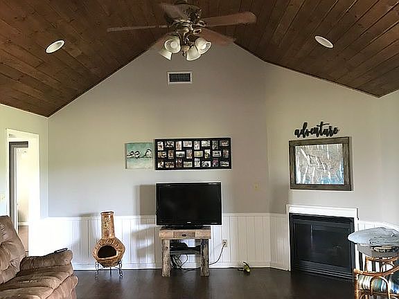 Living room w/ gas fireplace