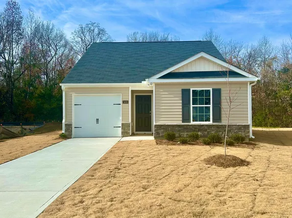 1433 N Wilshire Court, Kinston, NC 28504