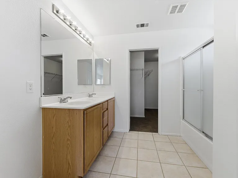 42144 Madison Ct — Photo 14