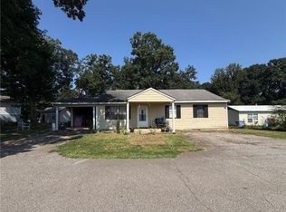 105 Bennett Dr, Gainesville, GA 30501