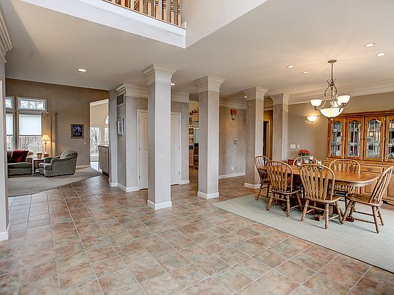 3rd image of 1491 Halstead Cir
