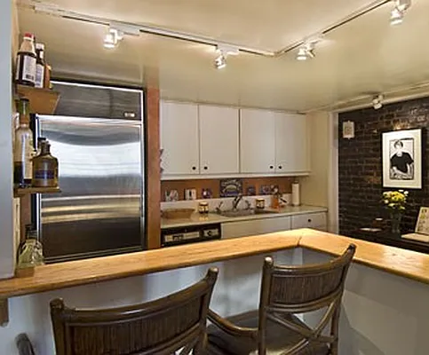 Rented by Citi Habitats | media 6