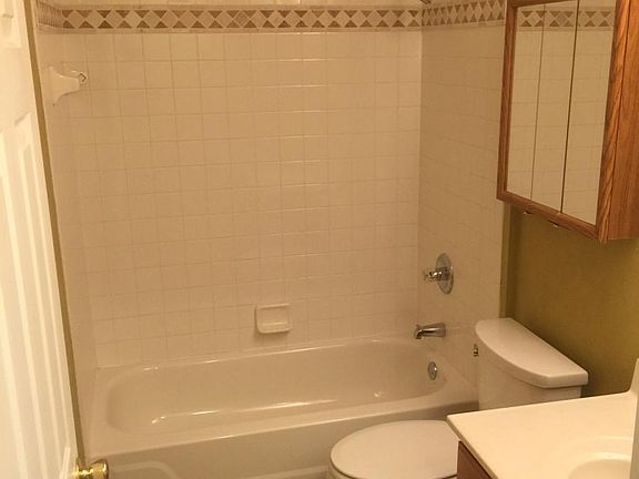 4th image of 7480 Shawnee Ln APT 174