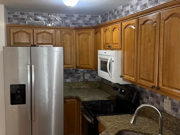 11543 NW 44th St #2 — Photo 5