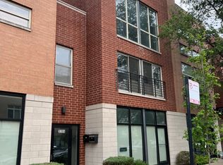 3355 N Hamilton Ave #B, Chicago, IL 60618