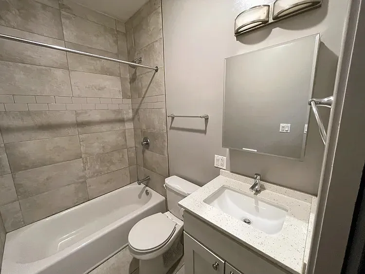 Studio, 1.0 bath, 525 sqft, $1,723 — Photo 2
