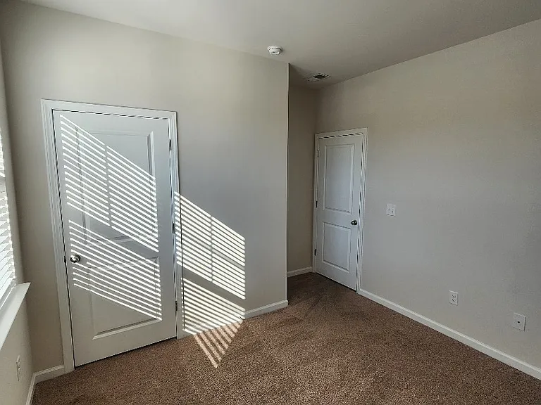 3537 Bells Lake Cir — Photo 7