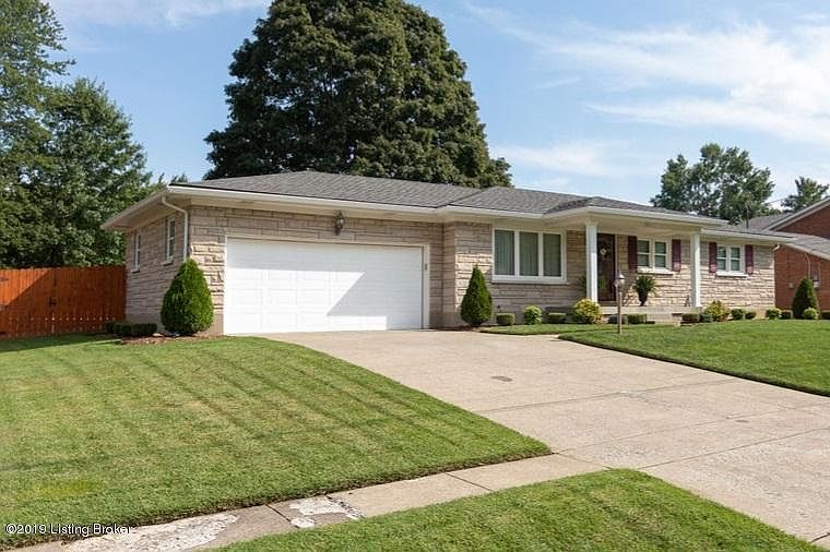 1st image of 9011 Wooddale Dr