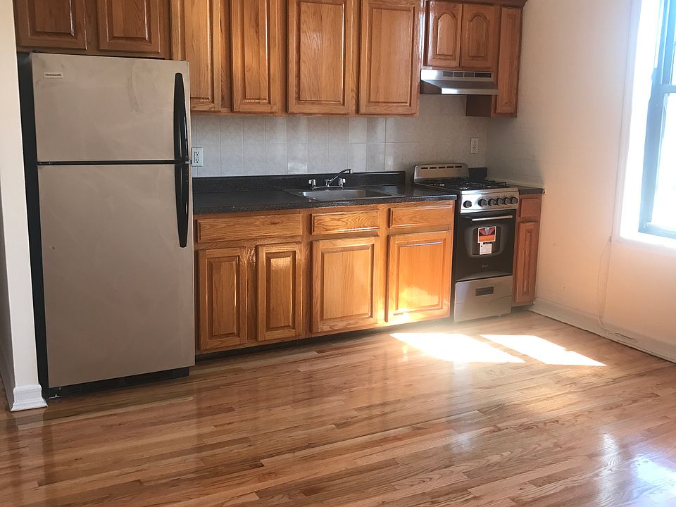 1st image of 2157 Ocean Ave APT 3B