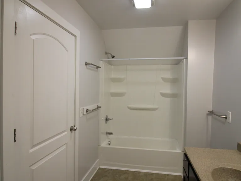 858 Dayton St SW — Photo 27