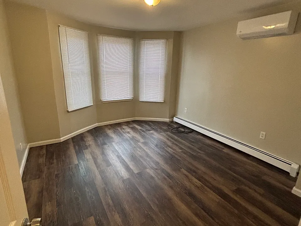 100 Schley St #1