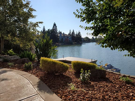 2nd image of 2720 Bertolani Cir