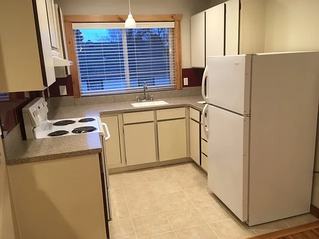 708 E 7th Ave #2 — Photo 3