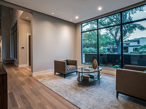 5th image of 4550 San Gabriel Dr