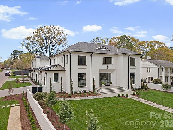 2nd image of 2208 Overhill Rd