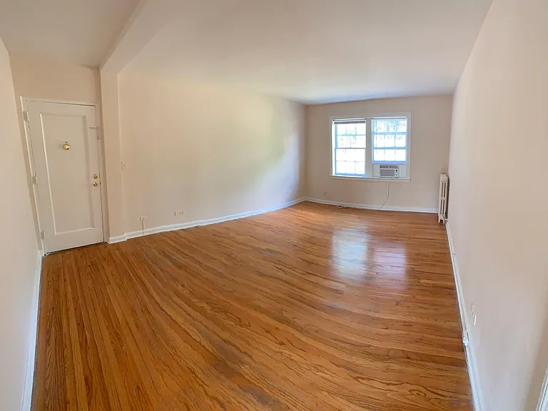 2856 Thornhill Rd — Photo 16