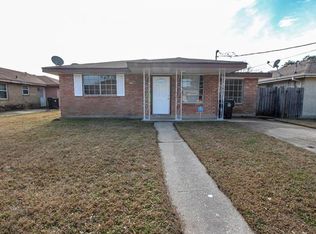 7556 Berg Rd, New Orleans, LA 70128