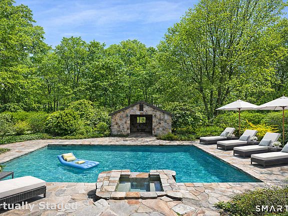 3rd image of 56 Charcoal Hill Road