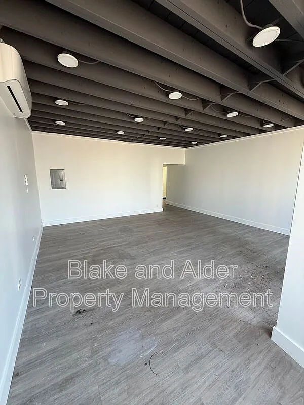 Studio, 1.0 bath, 1060 sqft, $2,200 — Photo 1