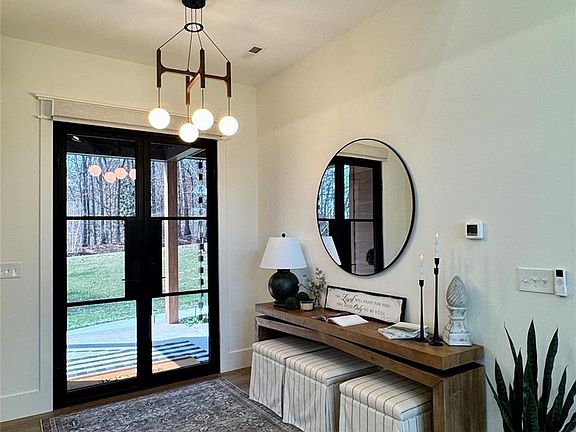 5th image of 1360 Sain Rd