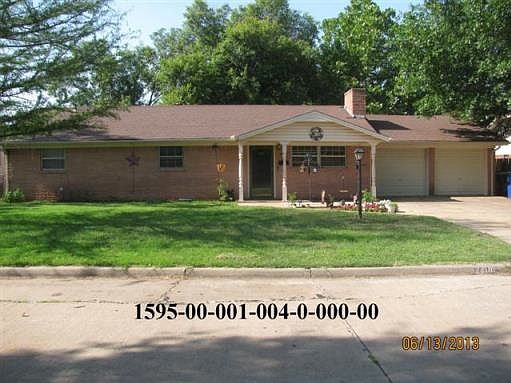2nd image of 2208 Redbud Ave