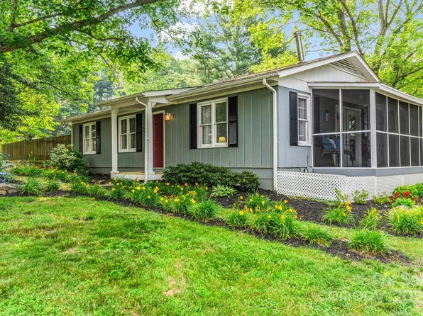 21 Stoney Nob Dr, Hendersonville, NC 28792