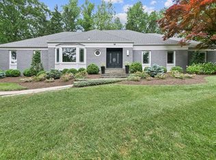 16 Dominick Ct, Short Hills, NJ 07078