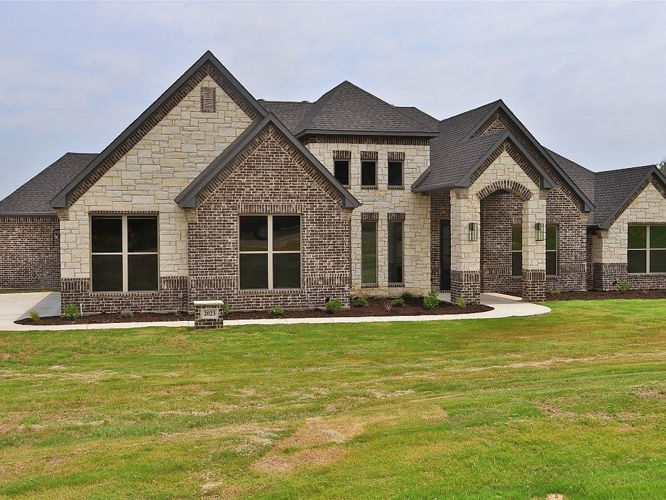 1st image of 2023 Glenhollow Dr