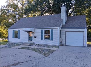 7020 Raytown Rd, Raytown, MO 64133